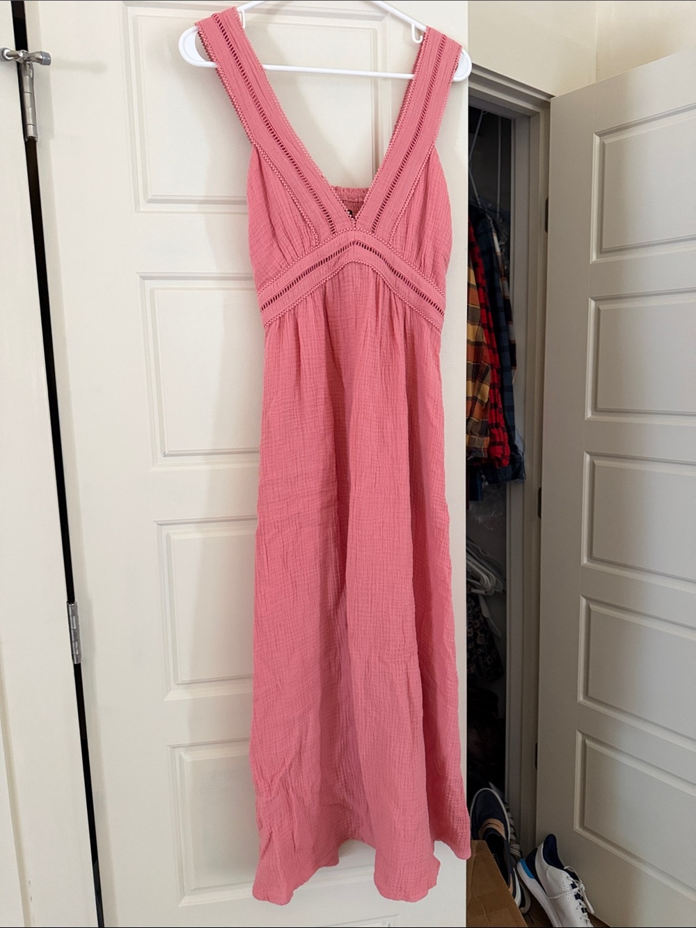 Steve Madden Pink Maxi Dress with V-Neck and Braid Trim